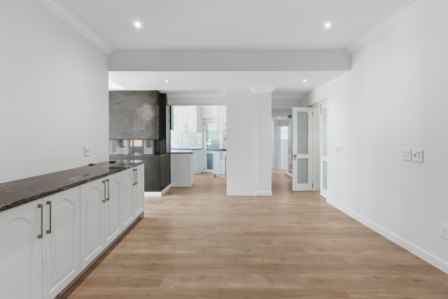 4 Bedroom Property for Sale in Golden Hill Western Cape